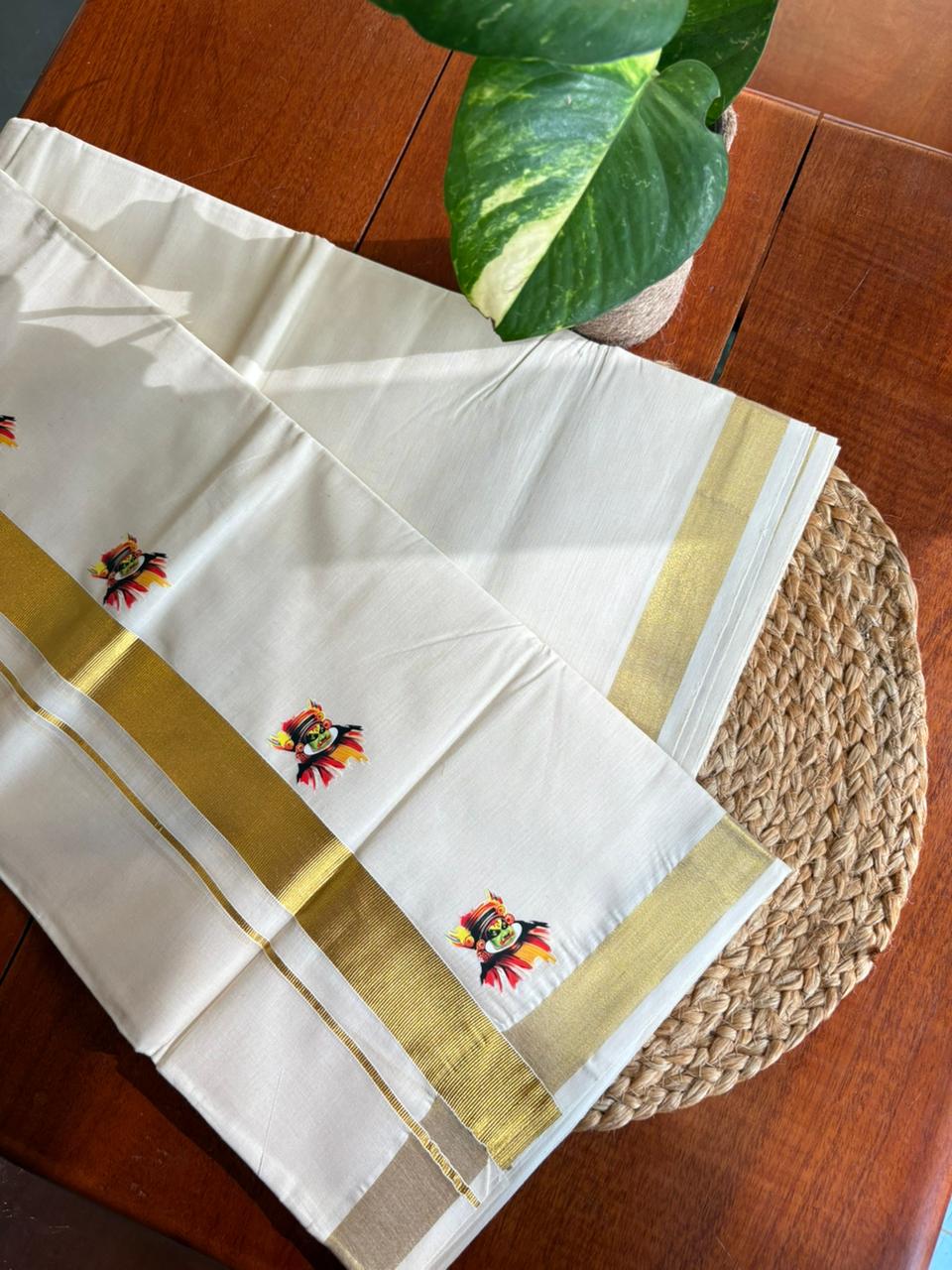 Kathakali Kasavu Mundu – classic, cultural, and elegant. Pure traditional finish from Balaramapuram. Grab yours before it’s sold out!