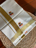 Kathakali Kasavu Mundu – classic, cultural, and elegant. Pure traditional finish from Balaramapuram. Grab yours before it’s sold out!