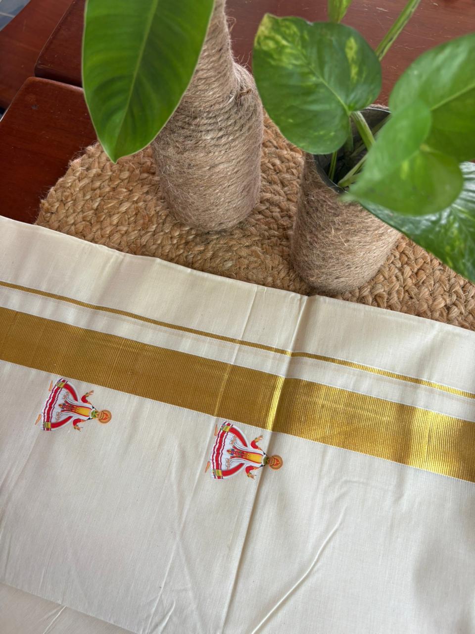 Kathakali Kasavu Mundu – classic, cultural, and elegant. Pure traditional finish from Balaramapuram.